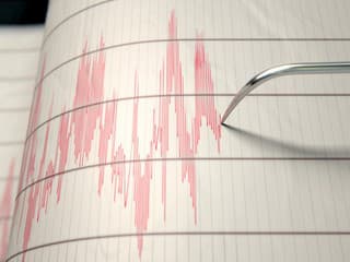 Japonsko sa otriaslo. Silné zemetrasenie vydesilo ľudí, pocítili ho aj v Tokiu