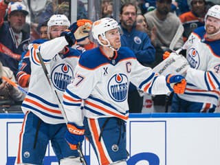 VIDEO: Brankári na „dovolenke“ a päťbodový McDavid. Edmonton uspel po šialenom priebehu