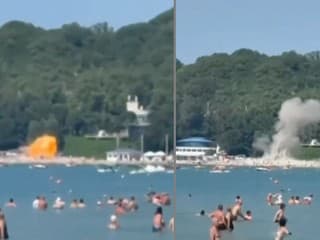 VIDEO: Dron dopadol priamo na pláž plnú ľudí. Po ukrajinskom útoku v ruskom letovisku hlásia štyri obete