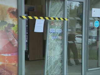 Pokus o krádež bankomatu: Policajti zasahovali vo večerných hodinách