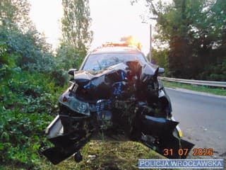 FOTO: V aute bolo sedem opitých ľudí. Najhoršie dopadla žena, ktorá cestovala v kufri