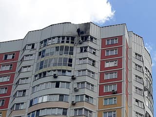 Stovky ukrajinských dronov smerovali na Moskvu. Rusko tvrdí, že cieľom bolo narušiť voľby