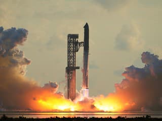 VIDEO: Historický test rakety SpaceX. Starship prvýkrát dosiahla obežnú dráhu