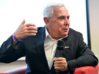 Vo Vltave sa topil muž, no nikto mu nepomohol. Až neskôr vyšlo najavo, že ide o legendárneho chirurga