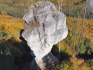 Jeden má 15 miliónov rokov, druhý podľa legendy patril obrovi. Slovensko ukrýva fascinujúce prírodné unikáty