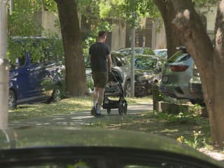 Muži na materskej zažívajú na Slovensku boom. Lákadlom sú aj nemalé peniaze