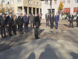 Fico prišiel do Prahy osláviť spoločnú históriu Čechov a Slovákov. Čakalo ho tam nepríjemné prekvapenie