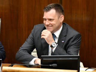 Prestrelka medzi Tarabom a Kuffom. Označujú sa za klamára aj dezorientovaného
