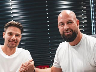Takáč zostáva na Tehelnom poli. Slovan si poistil služby opory na dlhé obdobie