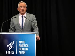 V USA napriek kritike ministra Kennedyho schválili prvú mRNA vakcínu proti chrípke