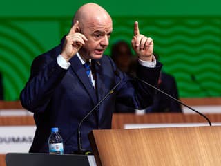 UEFA trvá na svojom, jej podmienky stále nie sú splnené. Dôvera v Gianniho Infantina je definitívne preč