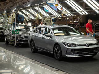 Najväčšia automobilka Európy chystá obrovský otras: O prácu môže prísť 100-tisíc ľudí. Dôvodom sú čínske autá