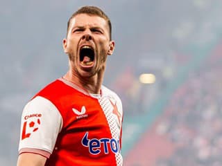 Fodrekovi zverenci videli už do polčasu dve červené karty. Schranz pri jasnom triumfe Slavie