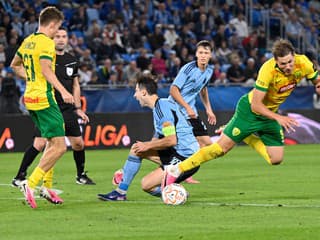 VIDEO: Šialený šláger Niké ligy. Slovan remizoval so Žilinou, víťazný gól mu na konci odobral VAR