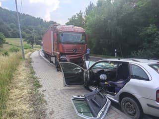 Tragédia na východe Slovenska. Pri zrážke kamióna a auta zomreli dve ženy