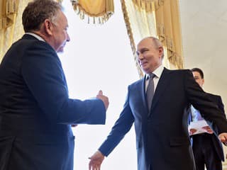 Ľudomil? Nie! Je to chladnokrvný vrah. Republikáni ostro kritizujú Trumpovho vyslanca za líškanie sa Putinovi