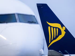 Muž, ktorého po prasknutí okna takmer vysalo z lietadla, prezradil, čo mu Ryanair ponúkol: Ani nezavolali