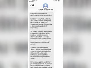 „Máte nedoplatok za parkovanie.“ Podvodná SMS vyzerá na nerozoznanie od skutočnej