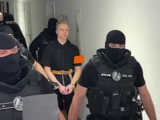 Súd rozhodol o treste pre útočníka zo Spišskej Starej Vsi. Verdikt prijal bez emócie so sklonenou hlavou