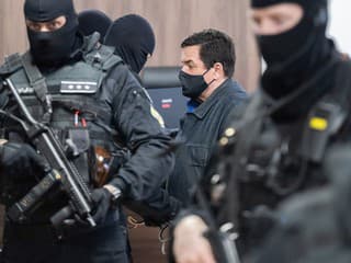Na súde v Pezinku zaznievajú výpovede svedkov. Pojednávanie v kauze Kuciak a prípravy vrážd prokurátorov pokračuje