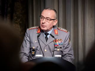Dôležitý post v NATO obsadí nemecký generál Carsten Breuer