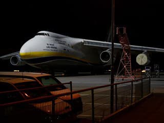 Ukrajinský Antonov, pri ktorom našli výbušný dron, bol plný munície. V Nemecku chcú zvolať bezpečnostnú radu