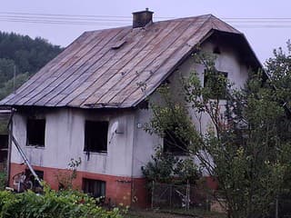 FOTO: Tragický nočný požiar na severe Slovenska. Plamene usmrtili muža