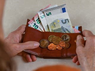 Tisíce Slovákov si polepšia. Niektorým dôležitá dávka vyjde na viac ako 1600 eur