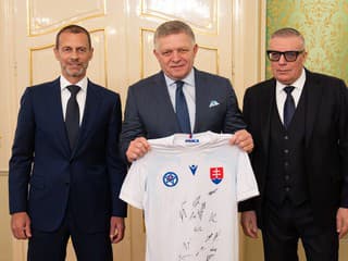 Robert Fico prijal delegáciu UEFA na čele s jej prezidentom Čeferinom