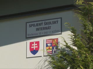 Študenti si majú zbaliť kufre a odísť z internátu. Kraj tvrdí, že nikoho nenúti