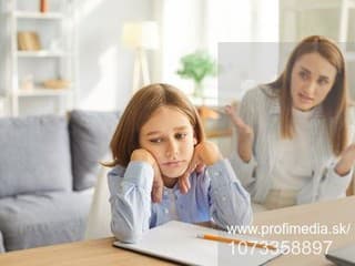 Dieťa sa okolo vás bezdôvodne „motá“? Môže vám tým naznačovať niečo dôležité
