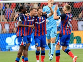 Debut ako lusk. Pališčák striedal Vavra, slovenskí stopéri ubránili Plzni čistý štít