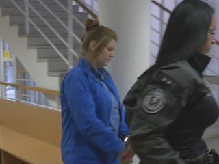 Dobodala kamaráta, ráno si šla kúpiť cigarety, akoby sa nič nestalo. Žena chce za brutálnu vraždu miernejší trest