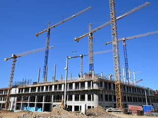 Výstavba prešovskej nemocnice sa opäť rozbehla, hovorí Kaliňák. Problémy vraj už odstránili