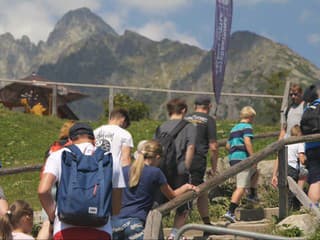 Turisti môžu v Tatrách ušetriť desiatky eur. Za toto získate zľavy aj poistenie