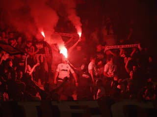 Výtržnosti fanúšikov neostali bez trestu. UEFA uložila známemu klubu mastnú pokutu