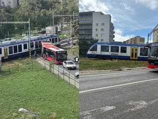Zrážka vlaku a autobusu v Bratislave ochromila dopravu. Úsek je neprejazdný