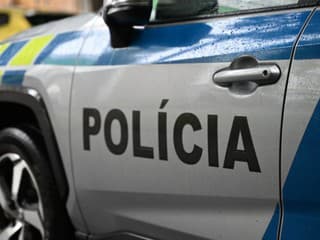 Nočná krádež v bratislavskom obchodnom centre. Zlodeji vzali elektroniku, pátra po nich polícia