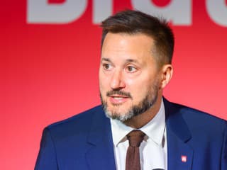 Matúš Vallo už oslavuje víťazstvo. Bratislavčanom dal po voľbách jasný sľub