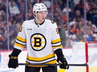 Získava čoraz väčšiu dôveru a významnú úlohu. Boston podpísal dlhodobý kontrakt s mladíkom