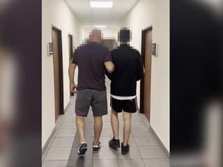 FOTO+VIDEO: Tínedžera poliali benzínom a zapálili. Doma sa ešte pokúšal schladiť v sprche