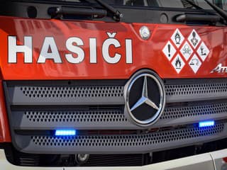Veľký požiar bytu v Košiciach: Hasiči museli evakuovať obyvateľov