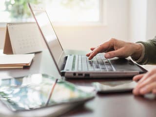 Hľadáte si prácu? Takéto pracovné ponuky radšej okamžite odmietnite