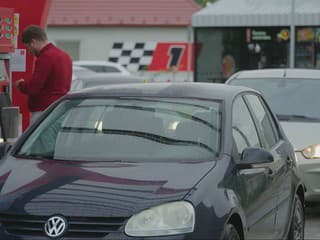 Cena nafty dosiahla historické maximum. Vláda prichádza s opatreniami