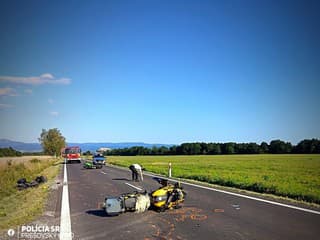 Zrážka troch motorkárov pod Tatrami. Zasahujú všetky záchranné zložky