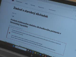 Dôchodok po novom vybavíte z domu. Online žiadosť môže seniorov poriadne potrápiť