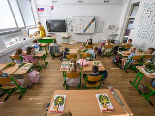 Príjemný bonus bez vybavovačiek pre rodičov prvákov. Pozrite si, kedy vám prídu peniaze
