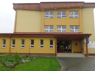 Má 13 rokov a za svoj skutok nemôže byť trestne zodpovedný. Čo bude s útočníkom zo Staškova?