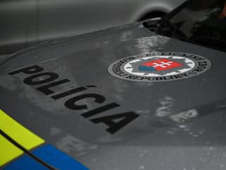 Nehoda neďaleko Trenčína. Policajti uzavreli cestu v oboch smeroch