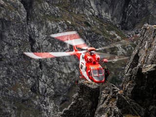 „Ponúkol som jej pomoc, ale odmietla.“ O pár minút neskôr videl mladú turistku rútiť sa dolu
